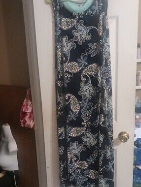 Sleeveless Paisley Maxi Dress in Navy and Aqua